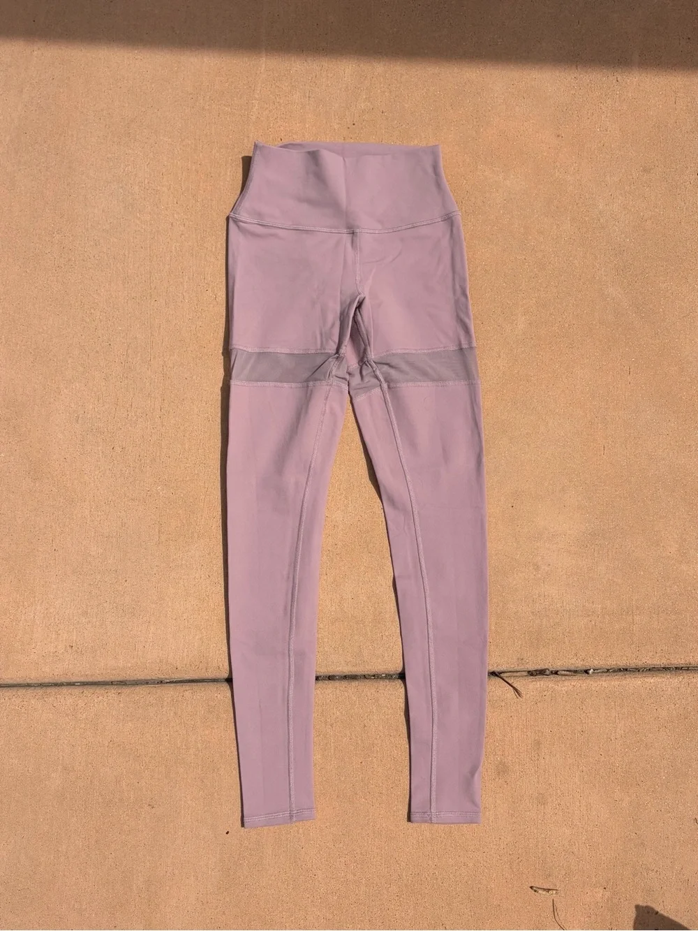 ALO Yoga Mauve High-Waisted Leggings with Mesh Detail